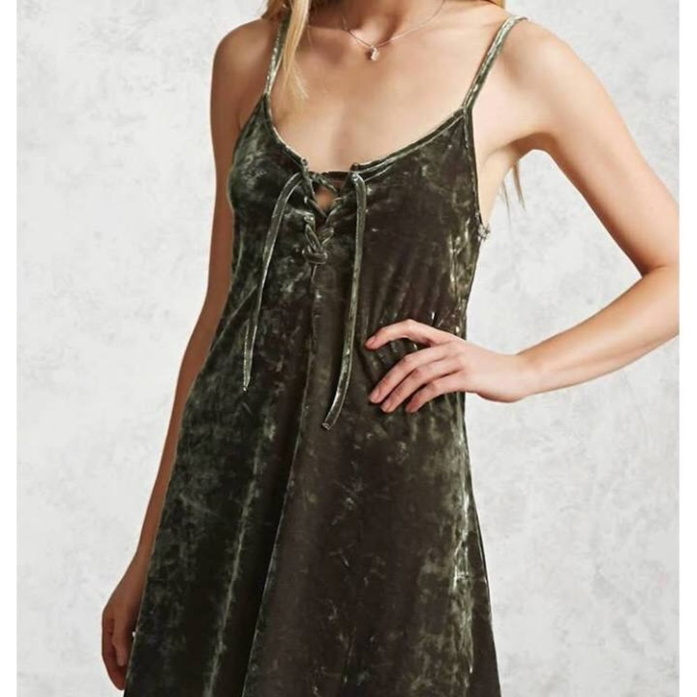 Forever 21 Green Velvet dress
